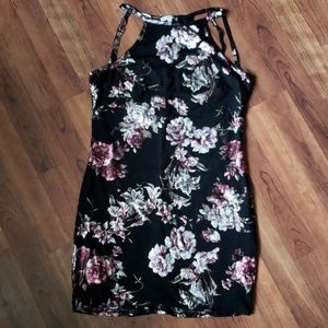 Sleeveless dress